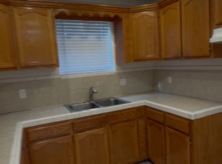 4044 Louise St, Lynwood, CA 90262