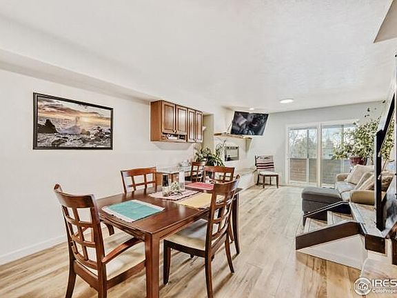 5th image of 736 Julian Cir
