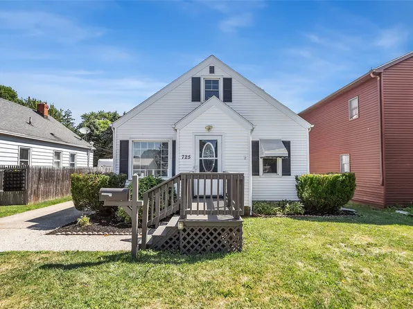 725 Wyoming Ave, Erie, PA 16505