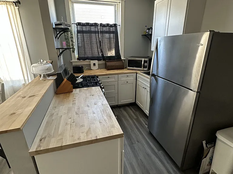3235 Lafayette Ave #1W — Photo 9