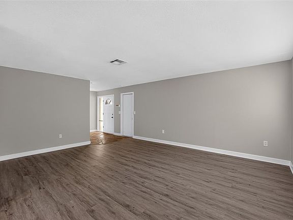 4th image of 2140 N BAY HILLS BOULEVARD