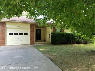 811 E Scott Wayne Dr, Nixa, MO 65714