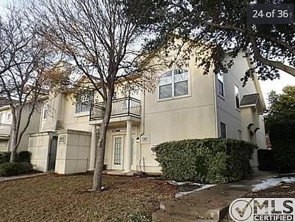 1st image of 621 Park Place Dr