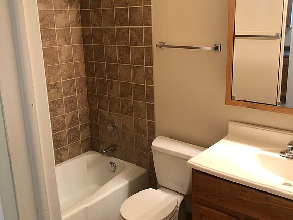 4th image of 1417 Ashland Ave #8