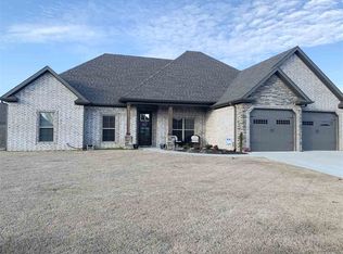 3803 Fieldstone Dr, Paragould, AR 72450