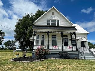 155 E Main St, Brussels, IL 62013