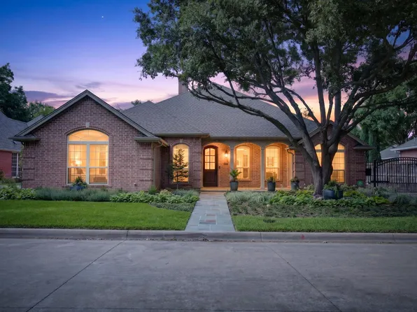 2832 Manorwood Trl, Fort Worth, TX 76109