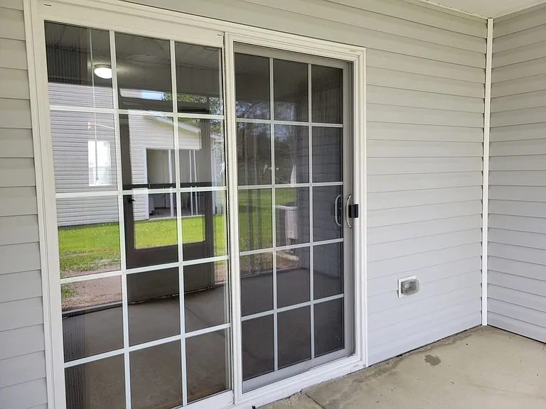 1002 Ornate Dr — Photo 35
