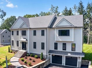 865 Johnson St, North Andover, MA 01845
