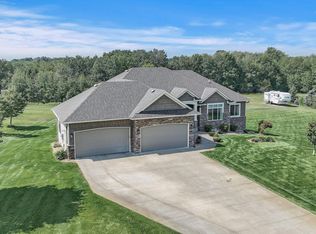 19648 Yellowpine St NW, Oak Grove, MN 55011