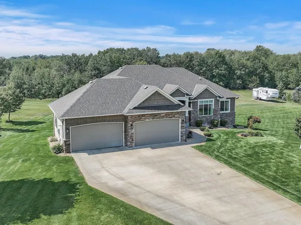 19648 Yellowpine St NW, Oak Grove, MN 55011