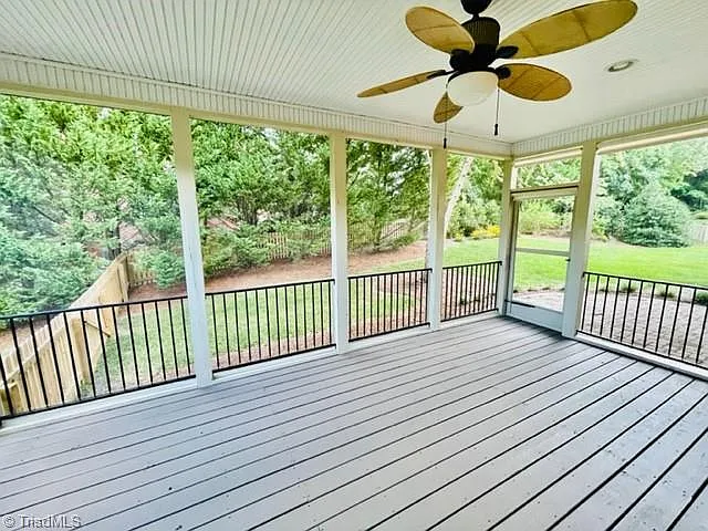 104 Castleton Pl — Photo 26