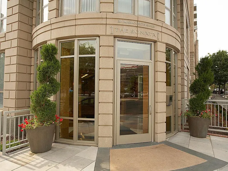301 Massachusetts Ave NW #Penthouse 1201 — Photo 4