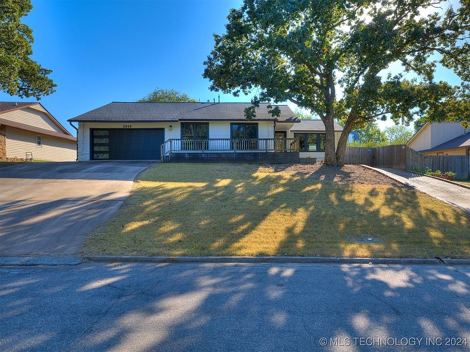 1st image of 1314 Woodbriar Ln