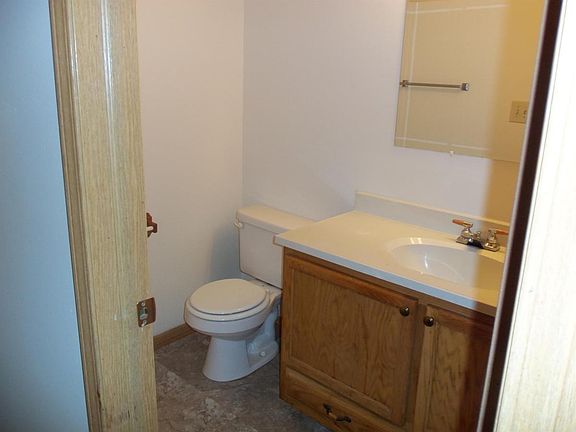 4th image of 1232 Alicia Dr