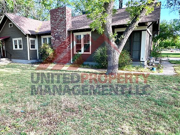 2nd image of 207 N Alameda St