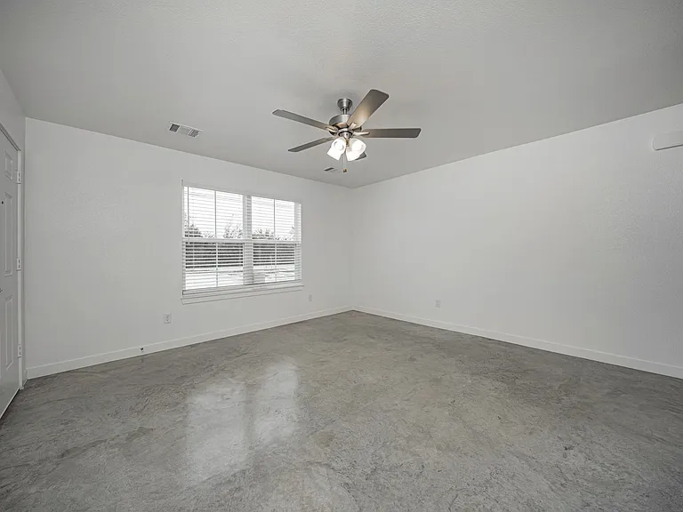 1250 Croft Ln — Photo 7