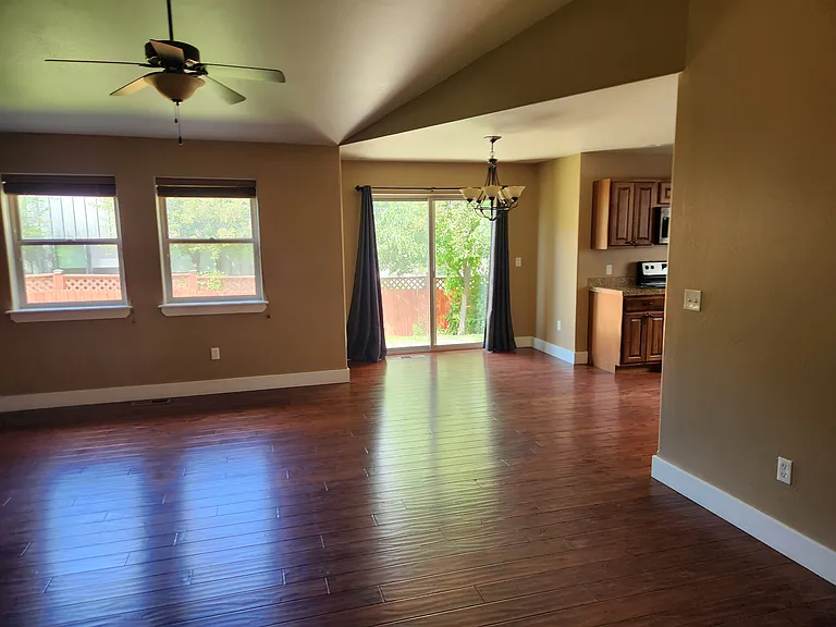 2723 Trade Wind Ln — Photo 13