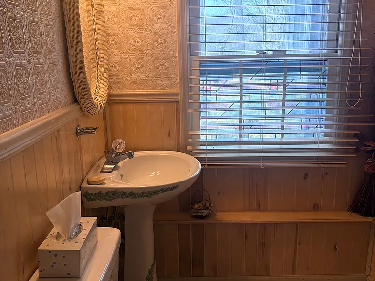Mill Pond Ln — Photo 10