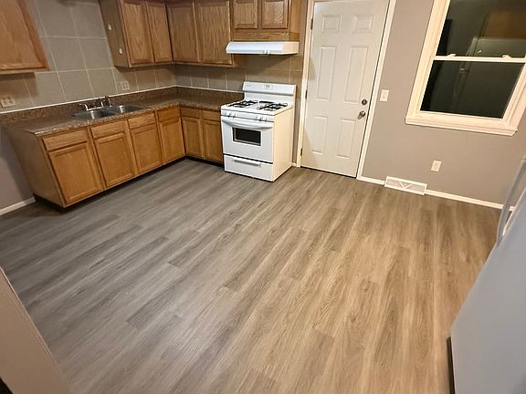 2nd image of 2667 Edelweiss St NE APT 4