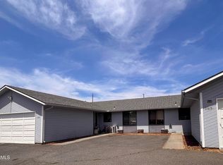 1105 S 34th Ave, Yakima, WA 98902