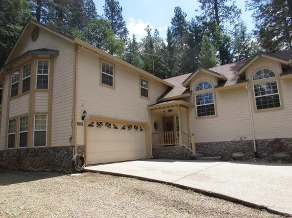 825 Oakhurst Ln, Colfax, CA 95713
