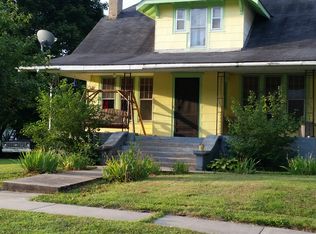 407 E State St, Lovington, IL 61937