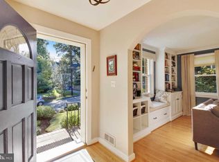 805 Rowen Rd, Silver Spring, MD 20910