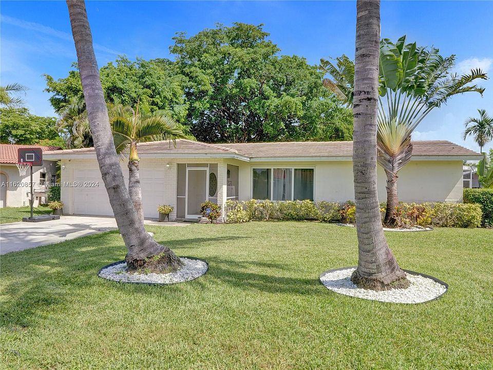 1st image of 11261 NW 40th St