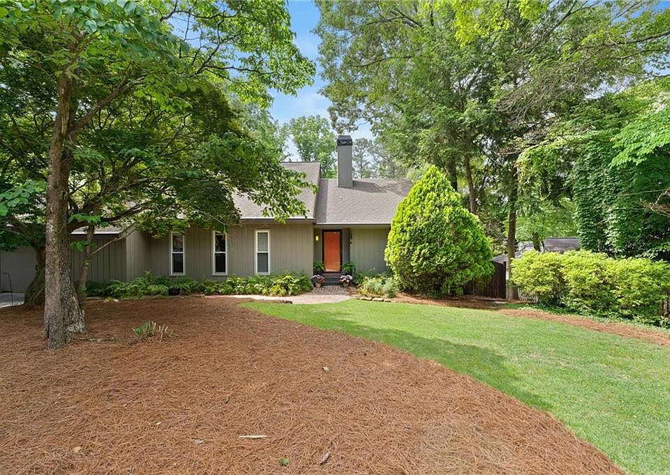 1st image of 3699 Dunwoody Club Dr
