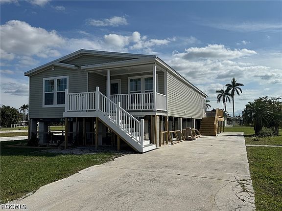 2nd image of 126 Raintree Ln