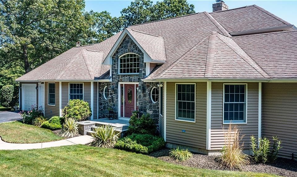 1st image of 41 Edies Ln