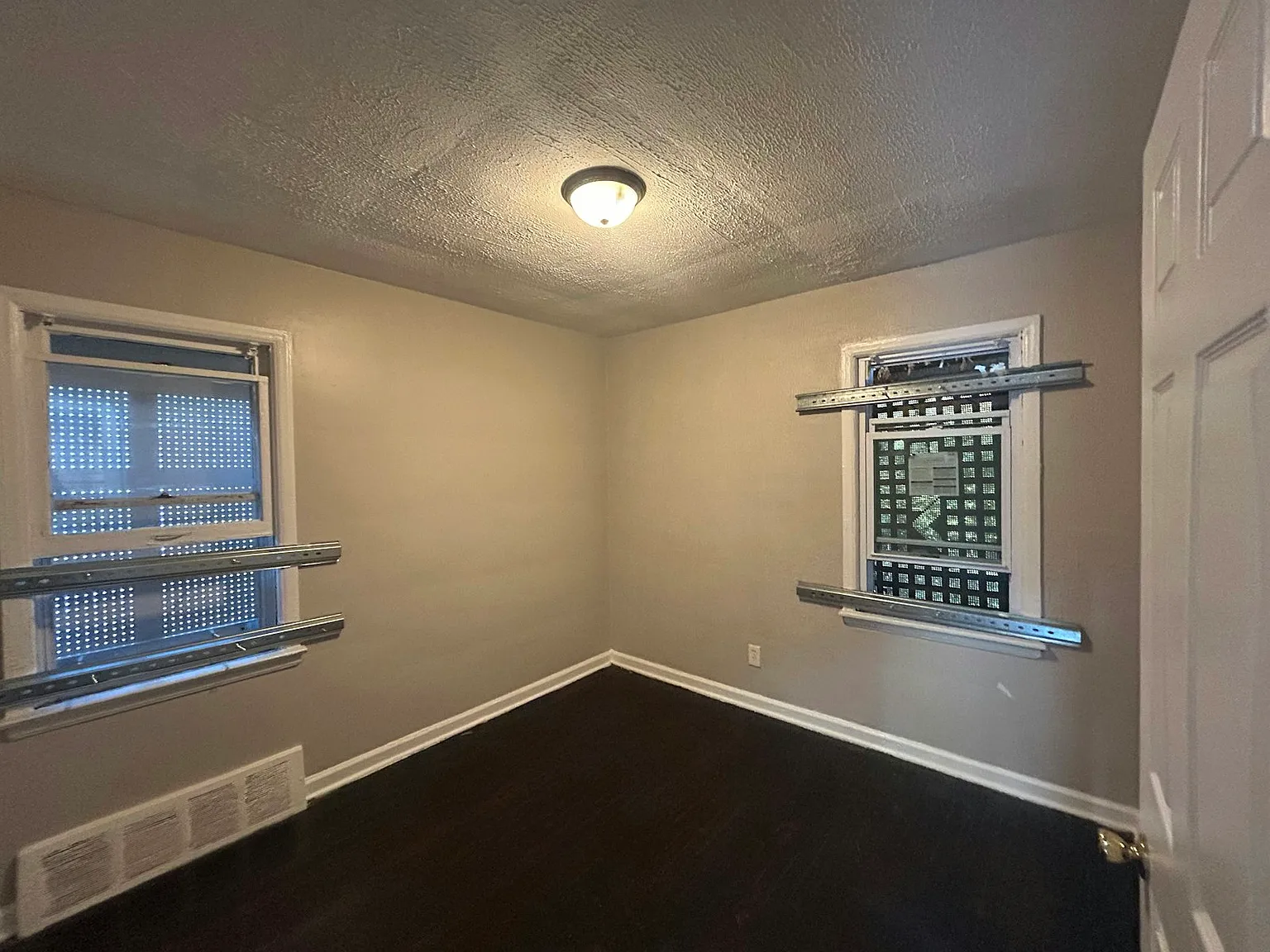 16544 Saint Marys Street — Photo 2