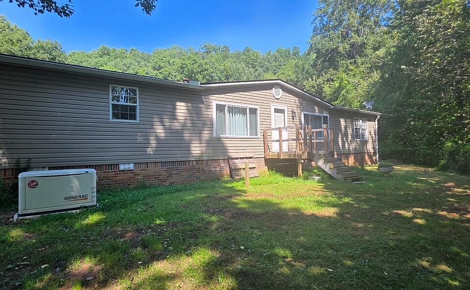 1st image of 565 Stone Mountain Rd