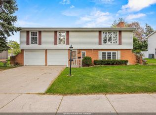 1742 N Douglas St, Appleton, WI 54914