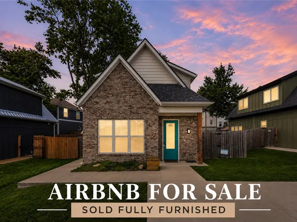 3026 W Old Farmington Rd, Fayetteville, AR 72704