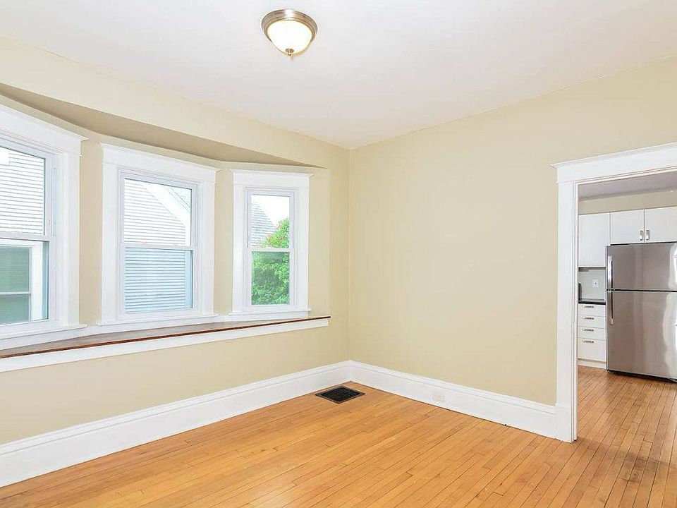 1st image of 3964 Van Buren St NE