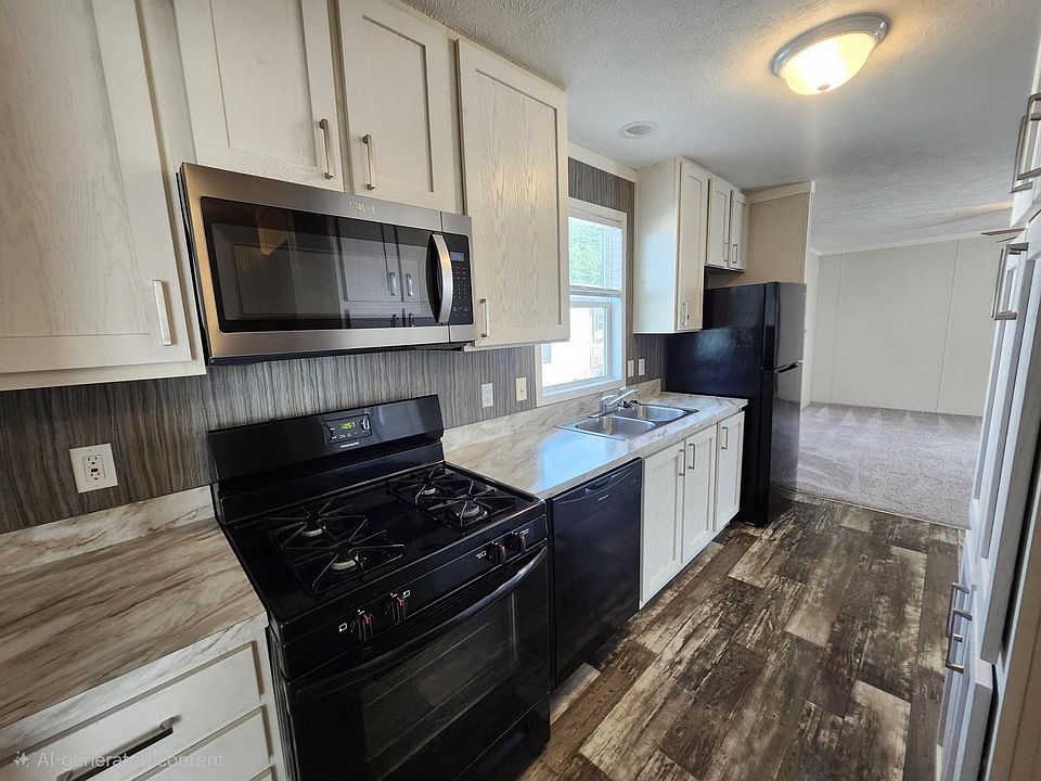1st image of 220 Maple Ave #220