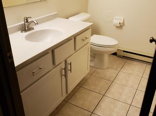 5612 73rd St APT 4, Kenosha, WI 53142