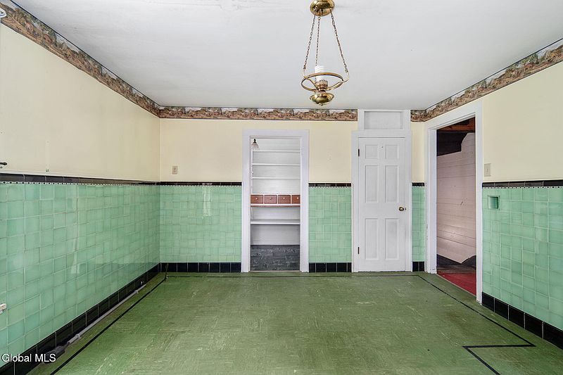 41st image of 14 River Street
