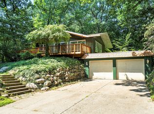 6210 Thunder Bluff Rd, Kalamazoo, MI 49009