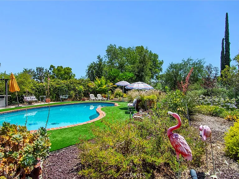 18690 Pasadero Dr — Photo 16
