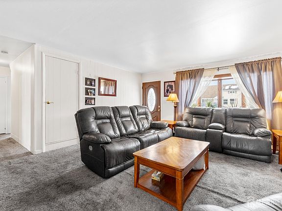 3rd image of 29 Park Ave