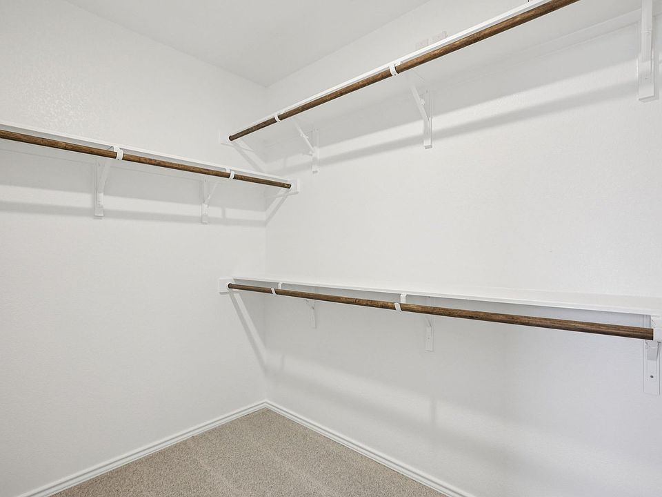 Primary Bedroom Closet