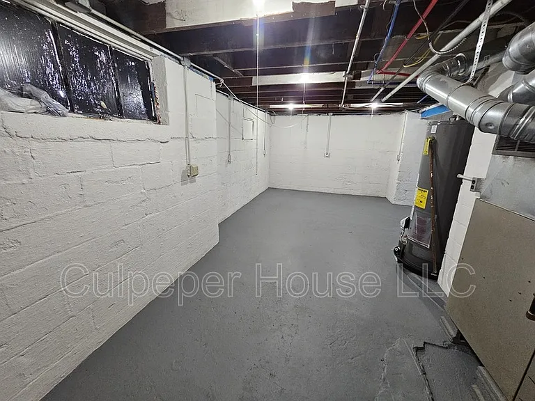 1046 Slater St — Photo 14