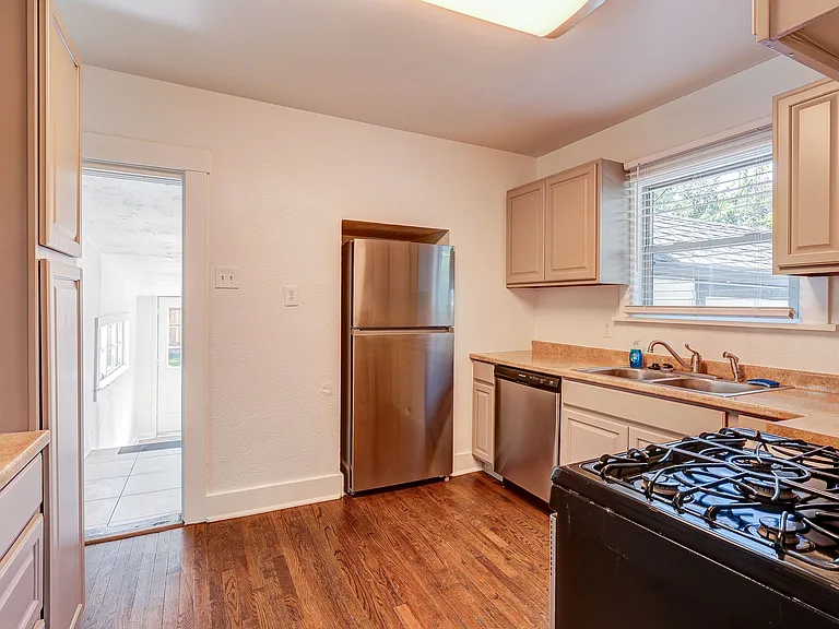3366 S Washington St — Photo 11