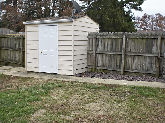 2nd image of 9633 Springfield Woods Ct