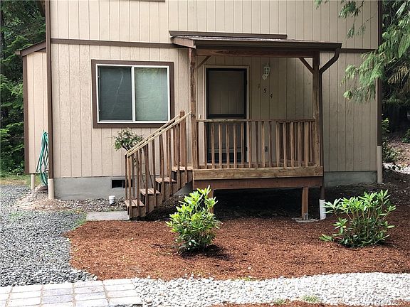 2nd image of 154 E Barnacle Blvd