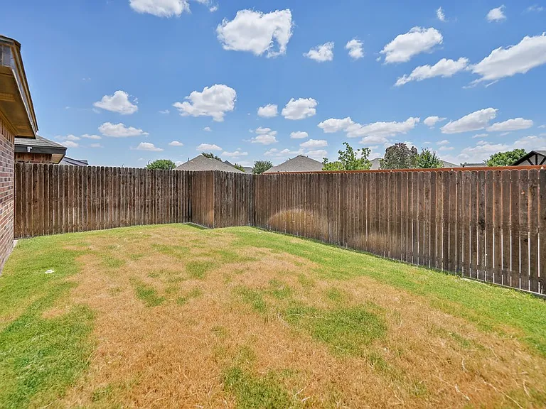 5907 Frio Dr — Photo 28