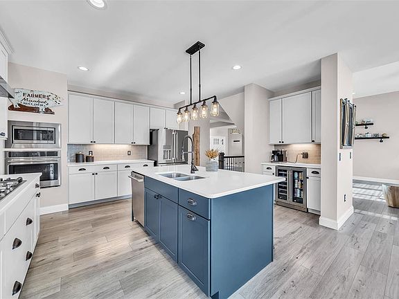 3rd image of 230 Castle Stuart Ct